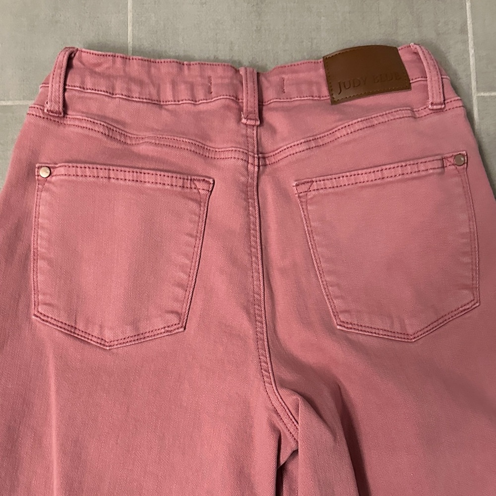 EUC WIRN x 1. Judy Blue Mauve Wide Leg Jeans - Picture 6 of 6